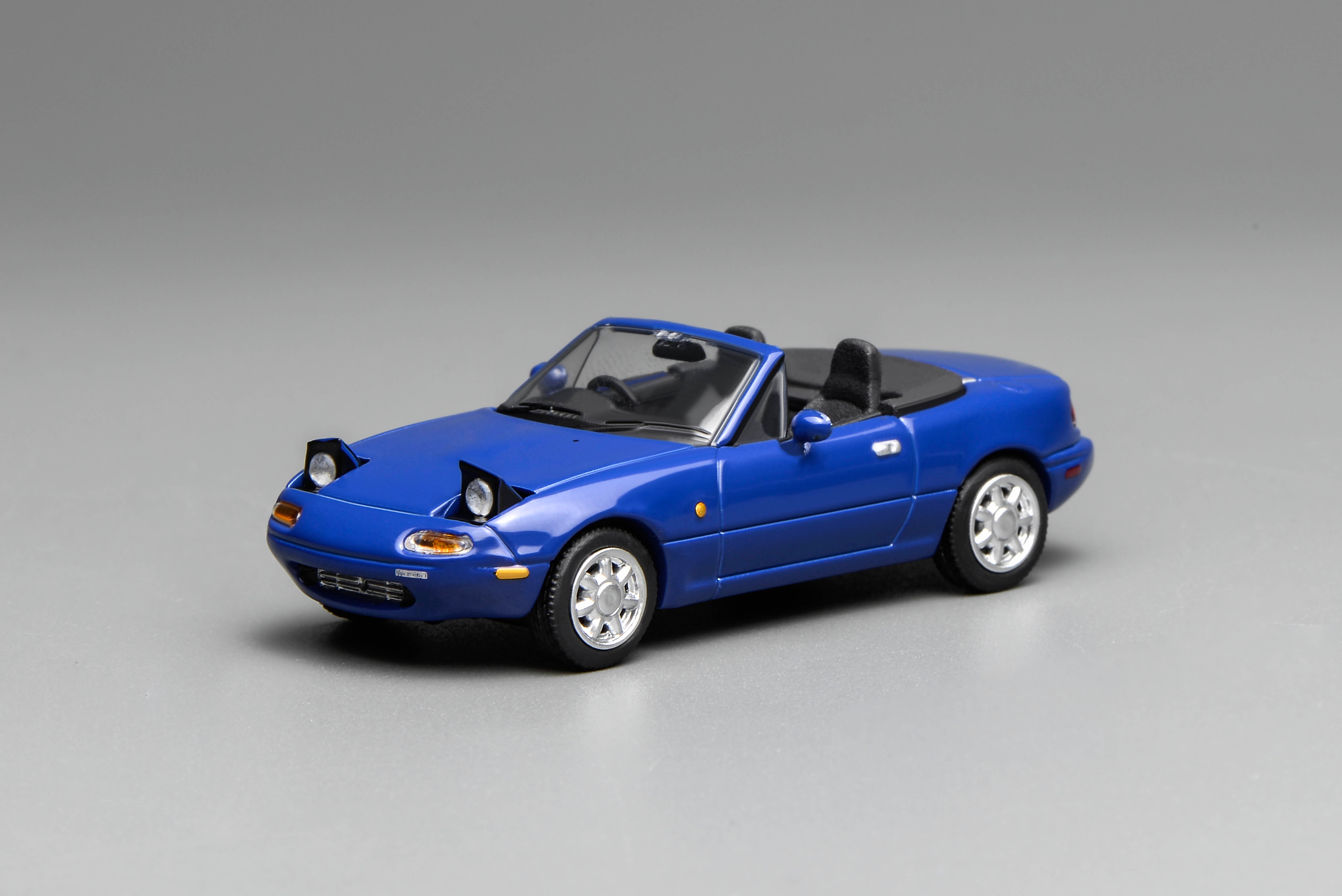 [MOTORHELIX] 1:64 Mazda Eunos Roadster (NA) RHD Laguna Blue
