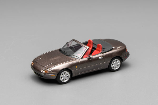[MOTORHELIX] 1:64 Mazda Eunos Roadster (NA) RHD Metallic Brown