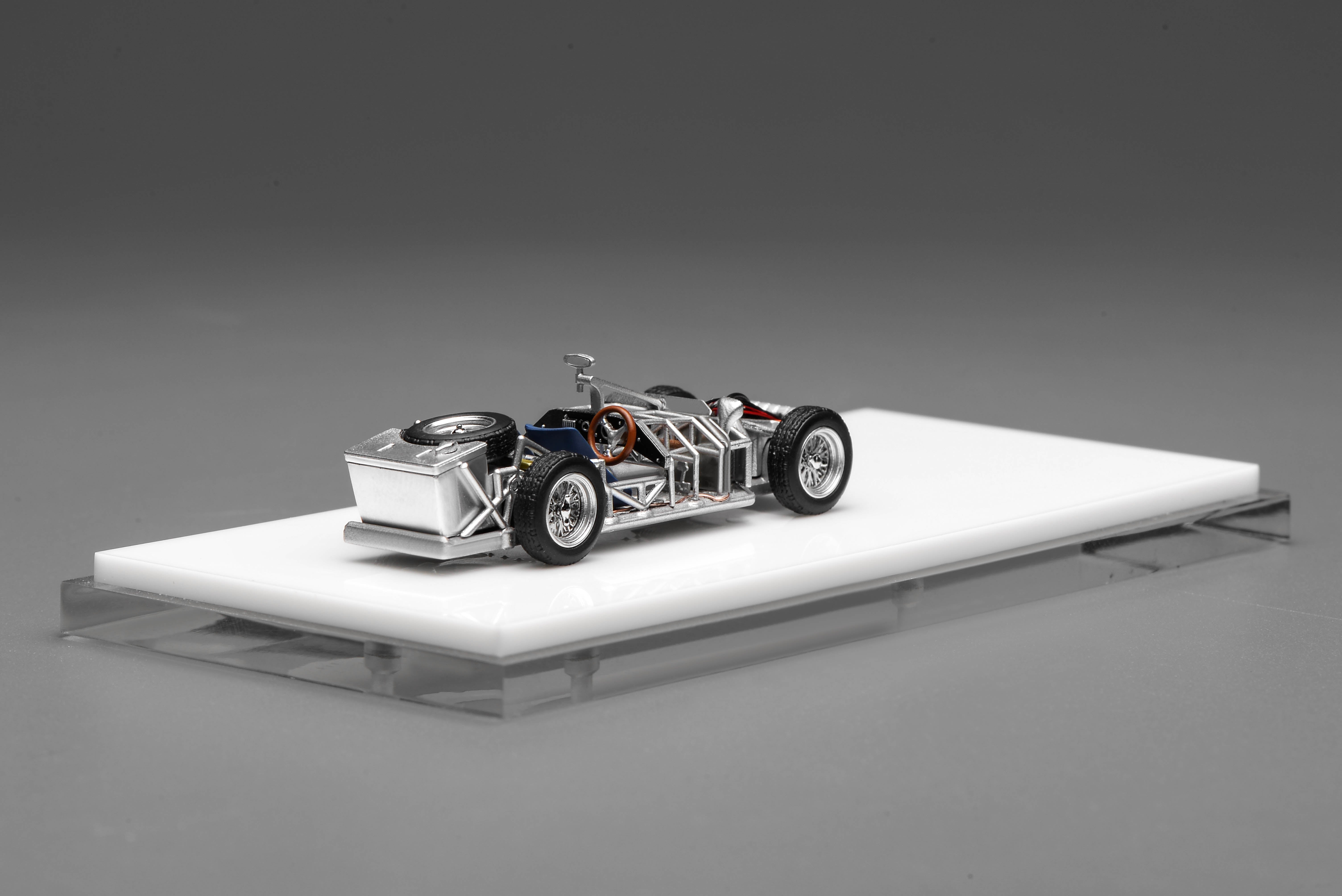 [MOTORHELIX] 1:64 Shelby Spaceframe With Engine