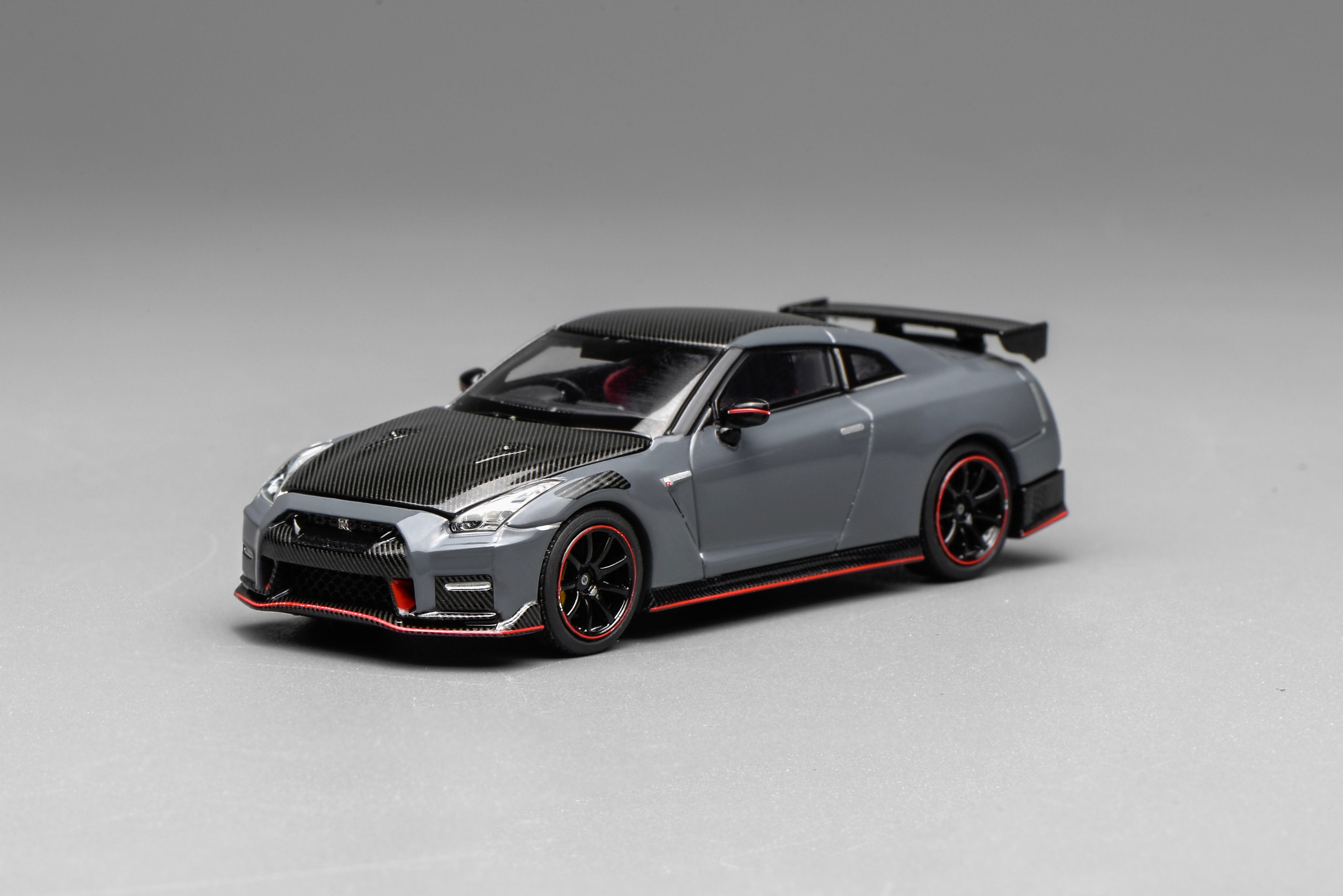 [MOTORHELIX] 1:64 Nissan Skyline GTR R35 Special Edition Stealth Grey