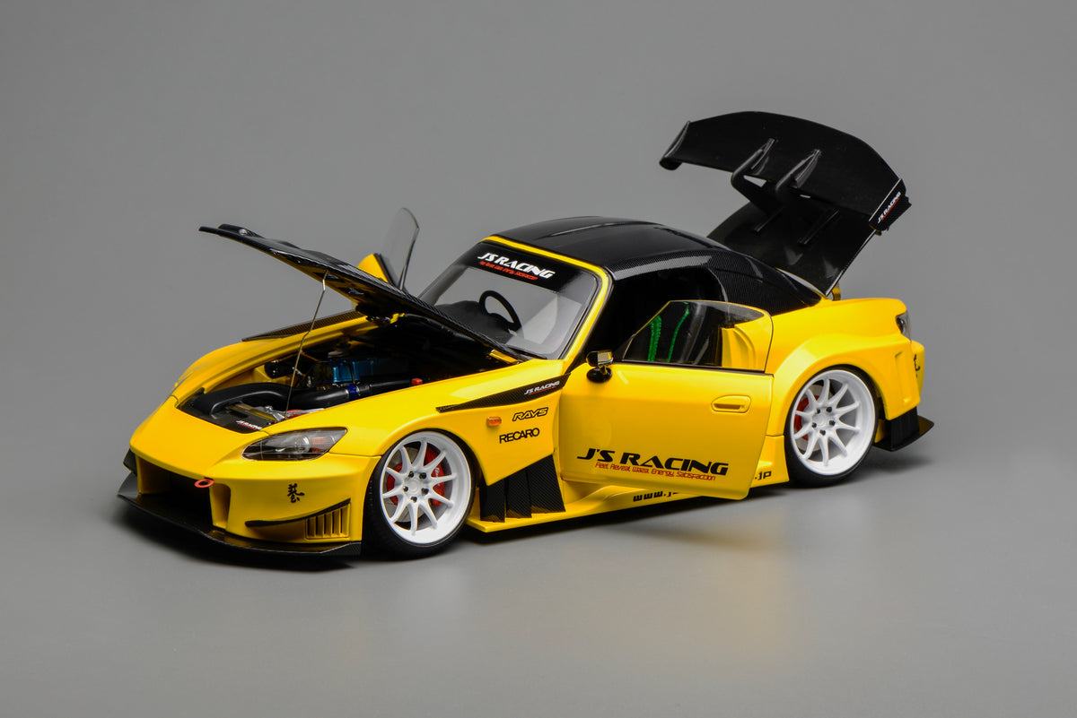 [MOTORHELIX] 1:18 Honda S2000 J'S Racing New Indy Yellow