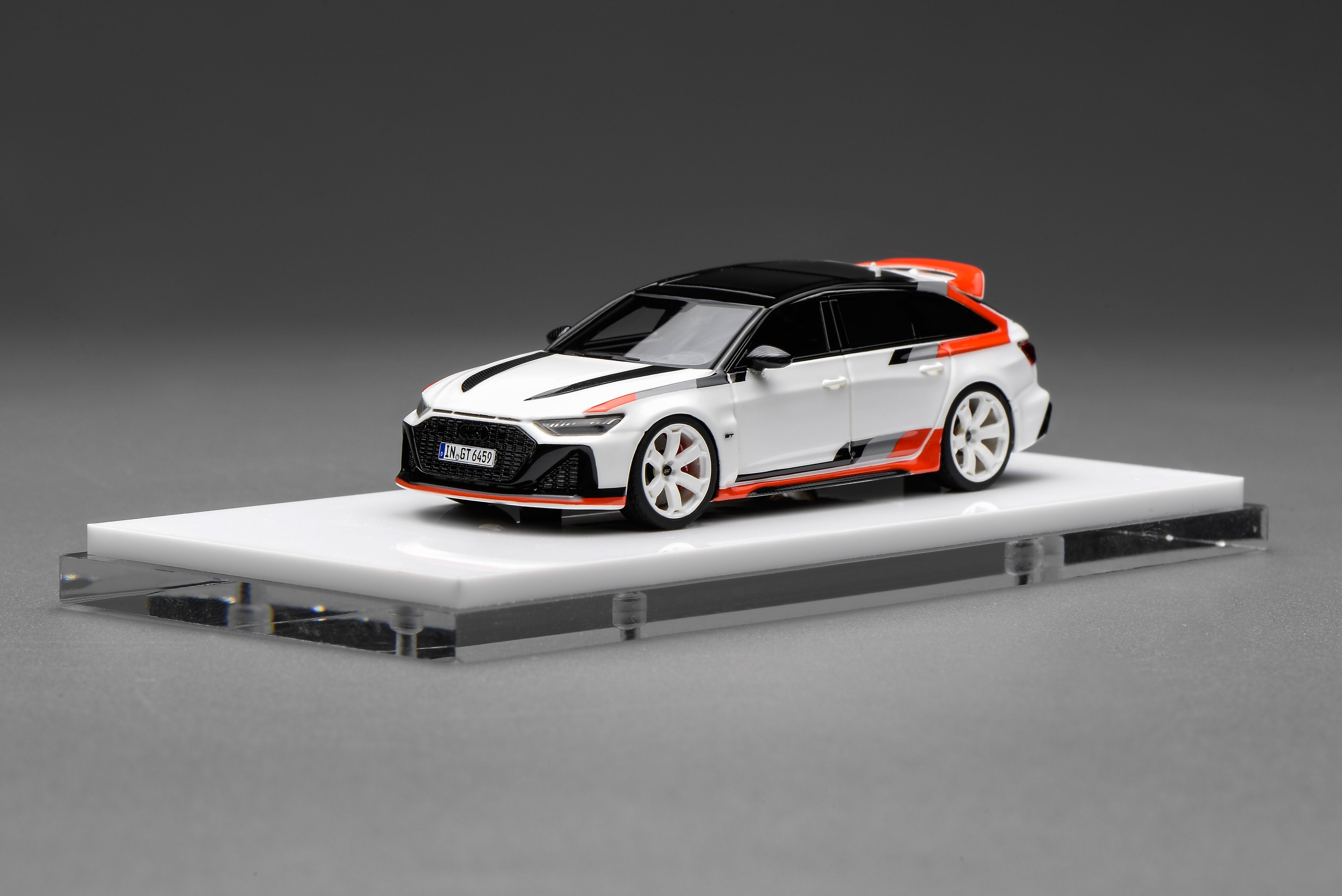 [MOTORHELIX] 1:64 Audi RS 6 Avant GT Acona White/Black With Orange Stripe
