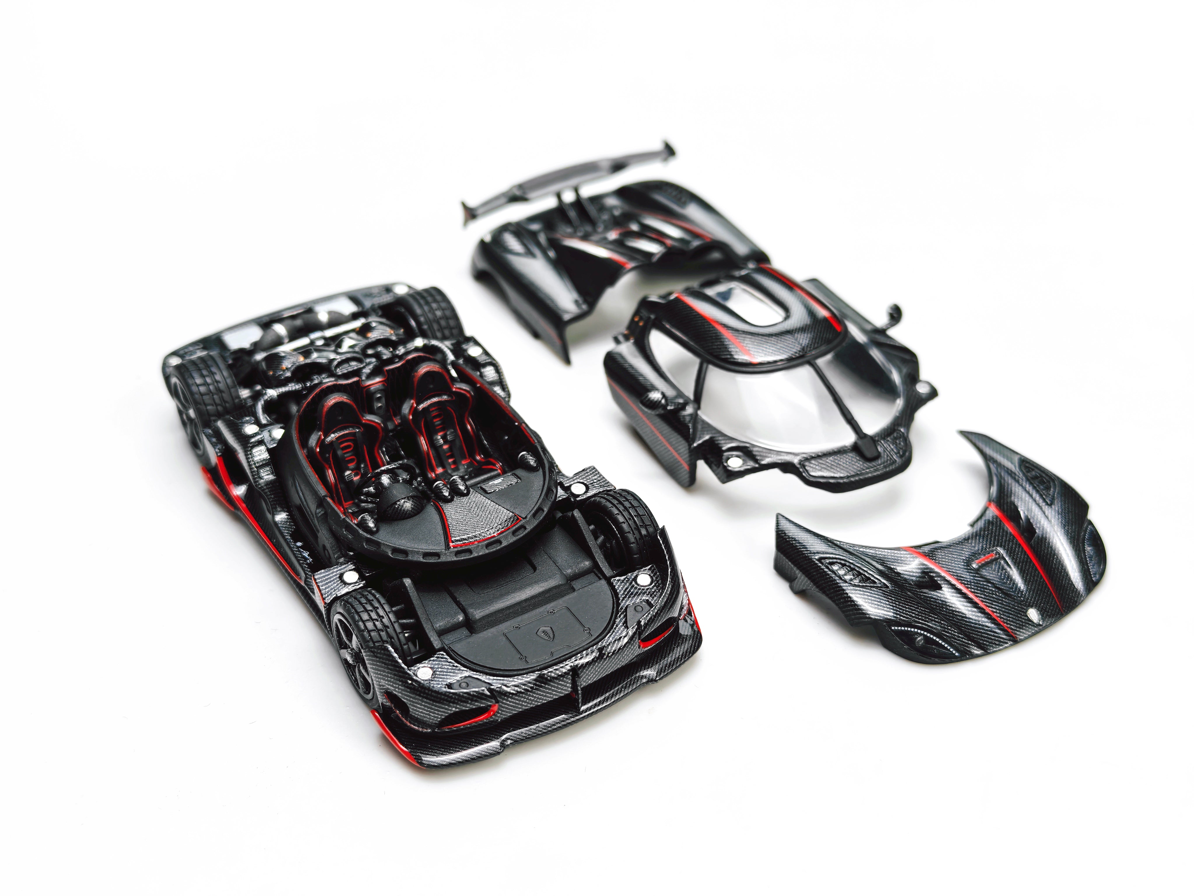 [FRONTIART] 1:64 Koenigsegg Agera RS Carbon With Red Line