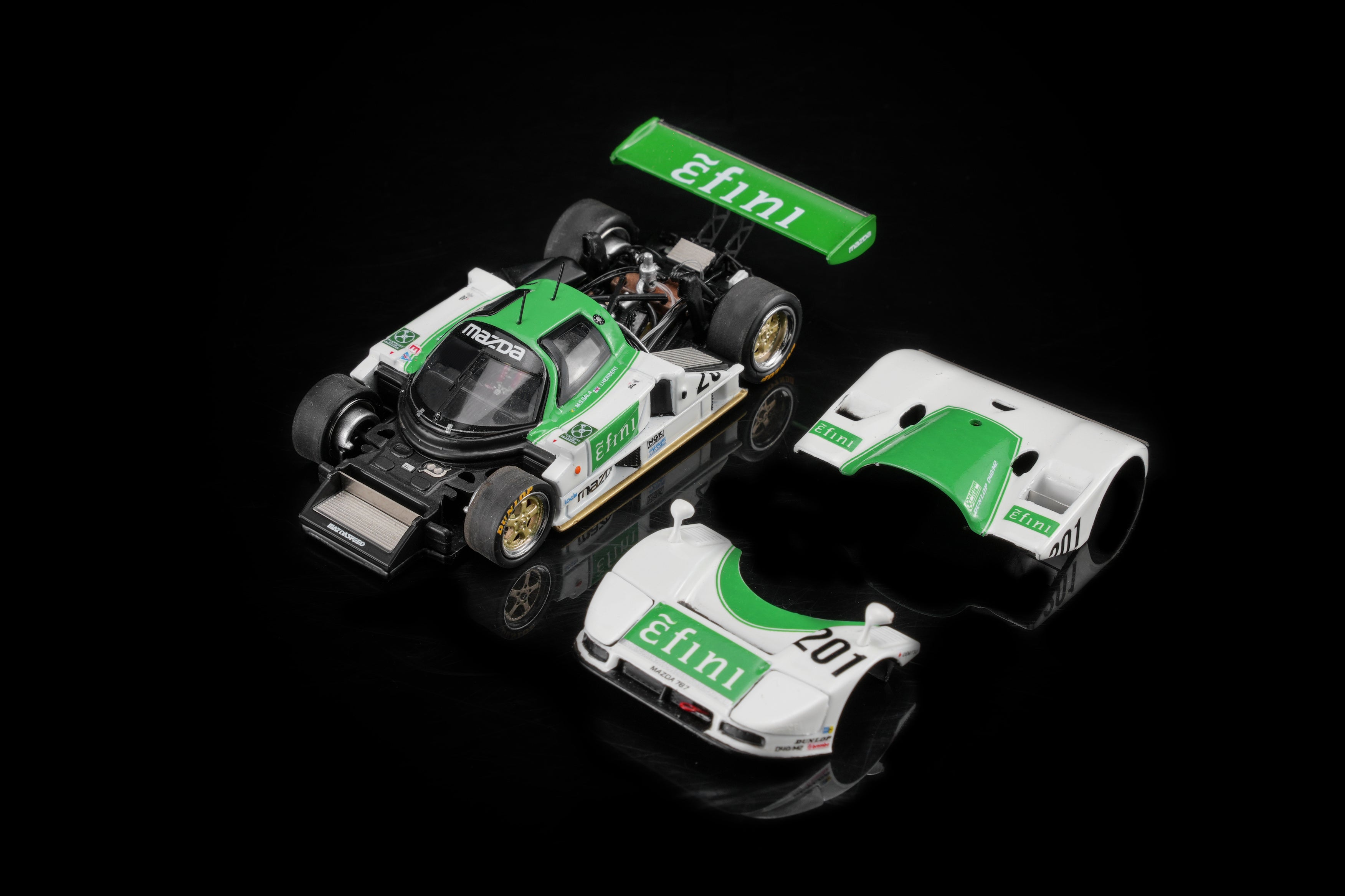 [MOTORHELIX] 1:64 Mazda 787B White/Green #201