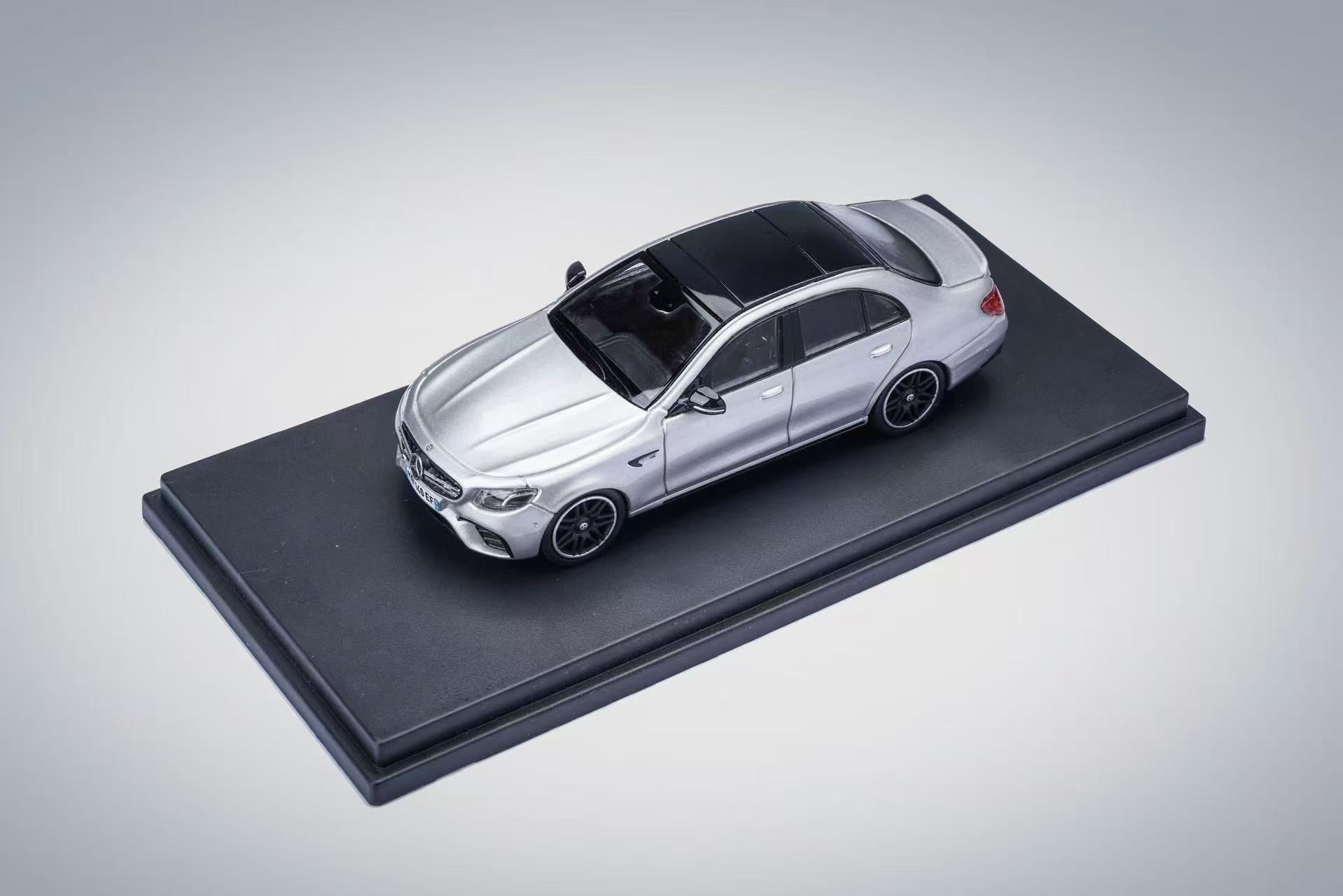[PETROL STUDIO] 1:64 Mercedes AMG E63S