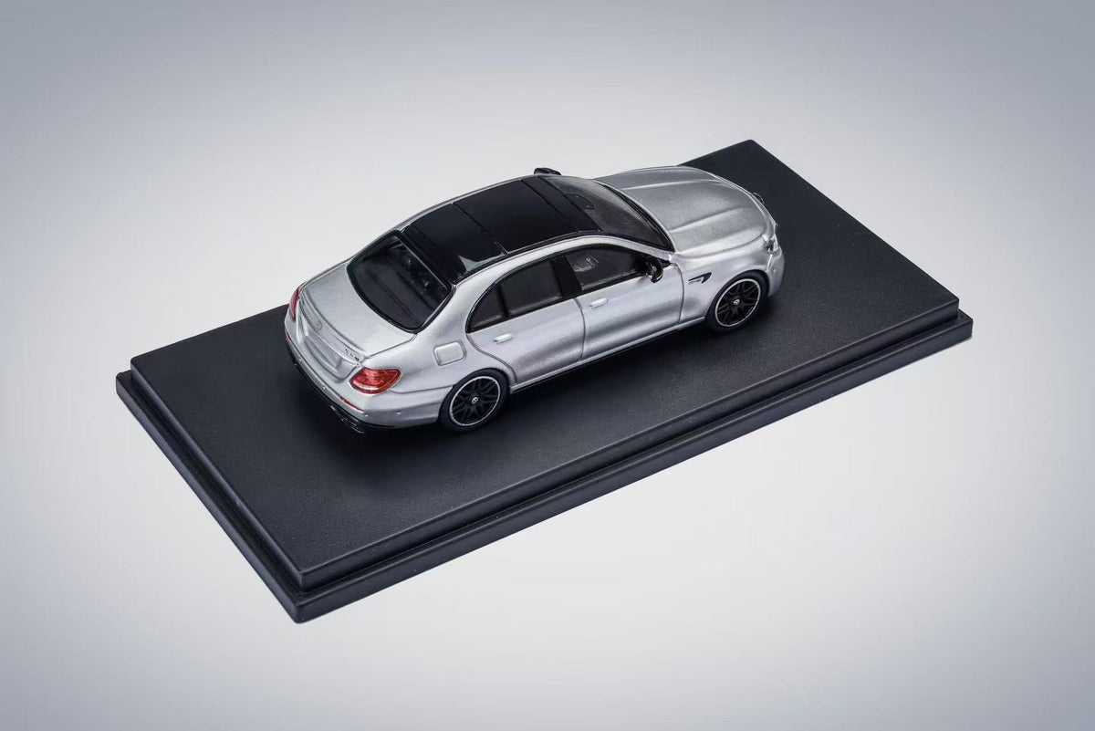 [PETROL STUDIO] 1:64 Mercedes AMG E63S - Toy Space Diecast Online Store Singapore
