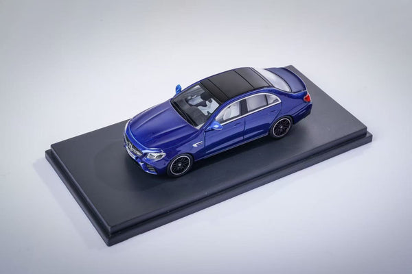 [PETROL STUDIO] 1:64 Mercedes AMG E63S