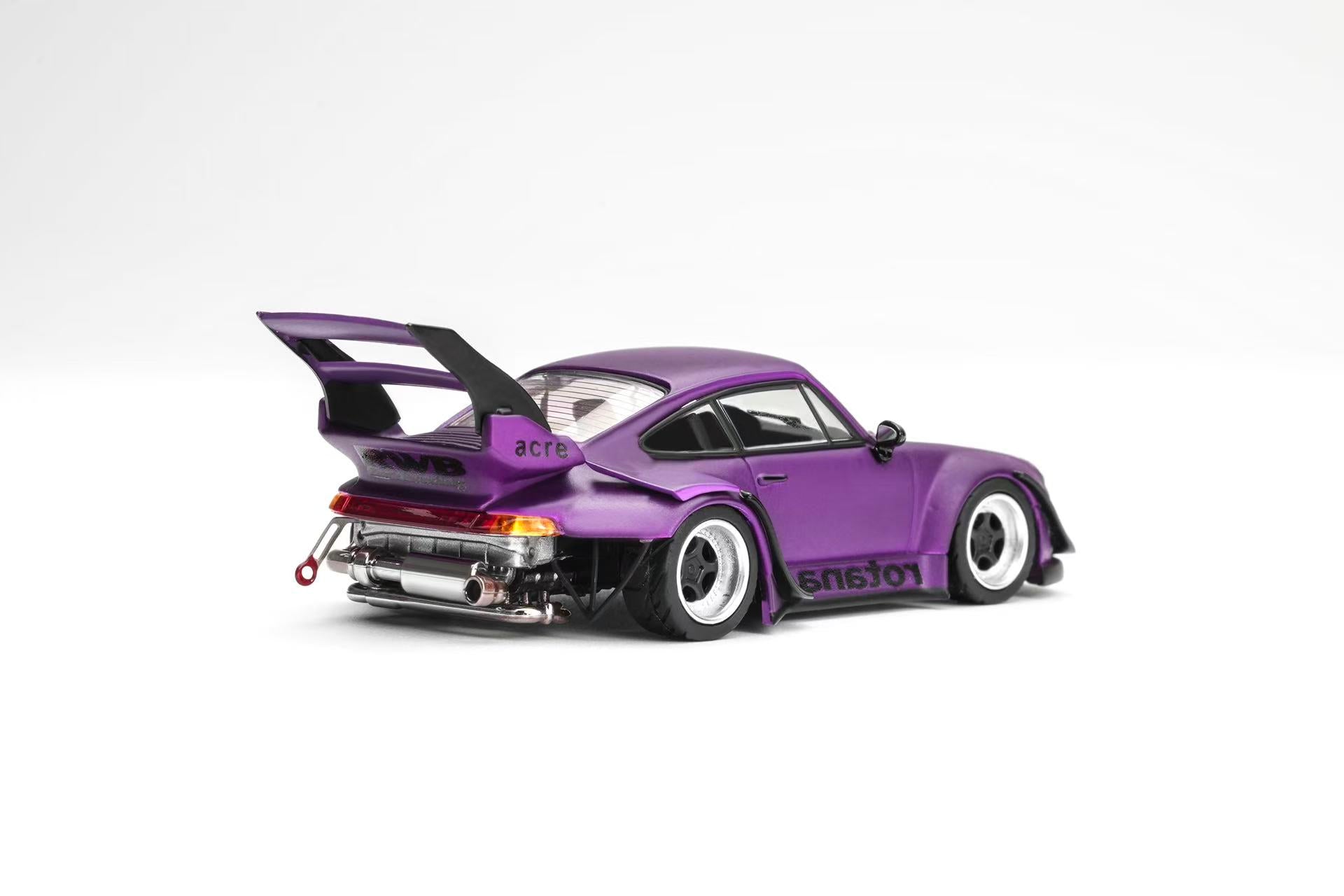 [MOTORHELIX] 1:64 RWB 993 Rotana