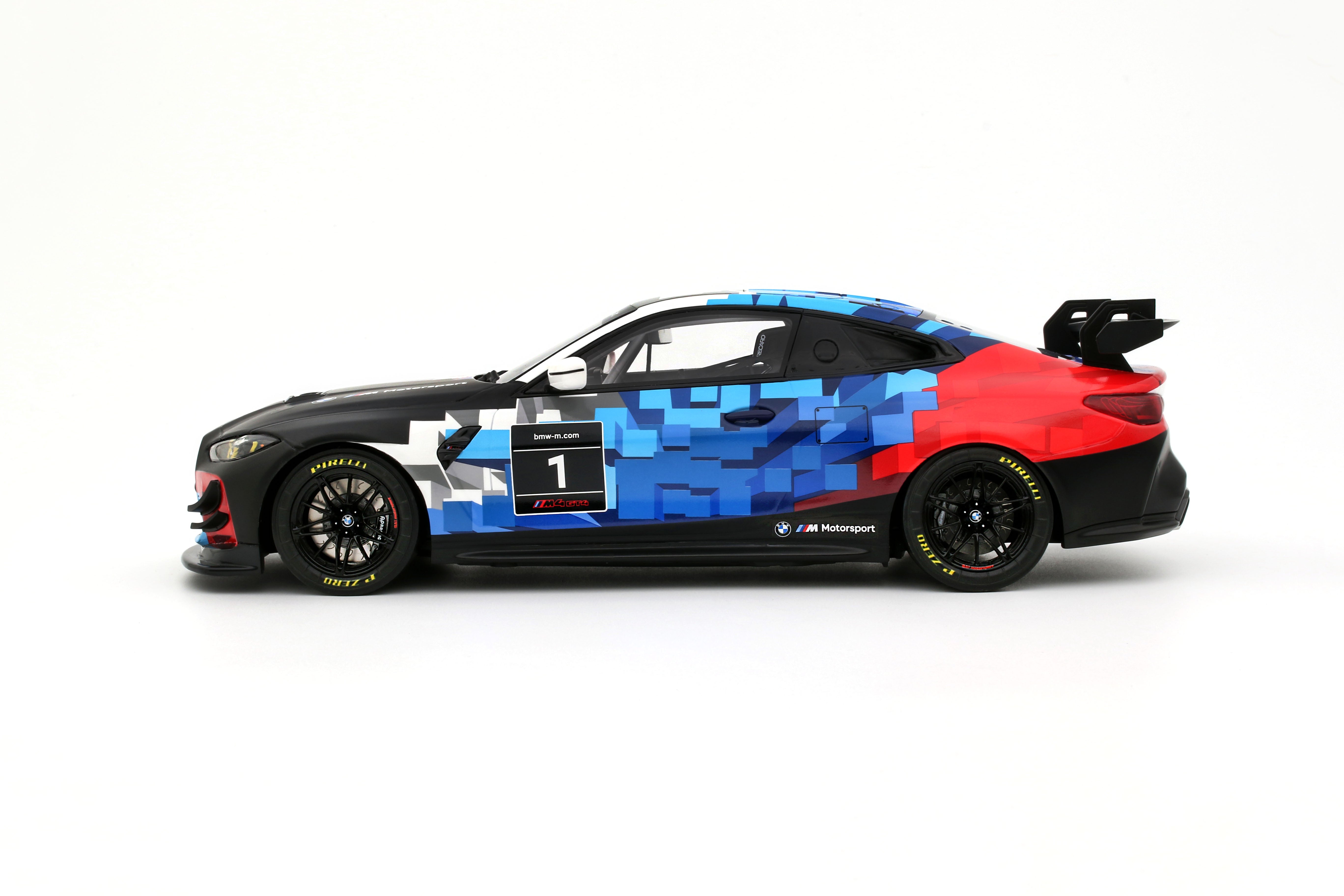 [OTTOMOBILE] 1:18 BMW M4 GT4 White 2024 [OT1125]