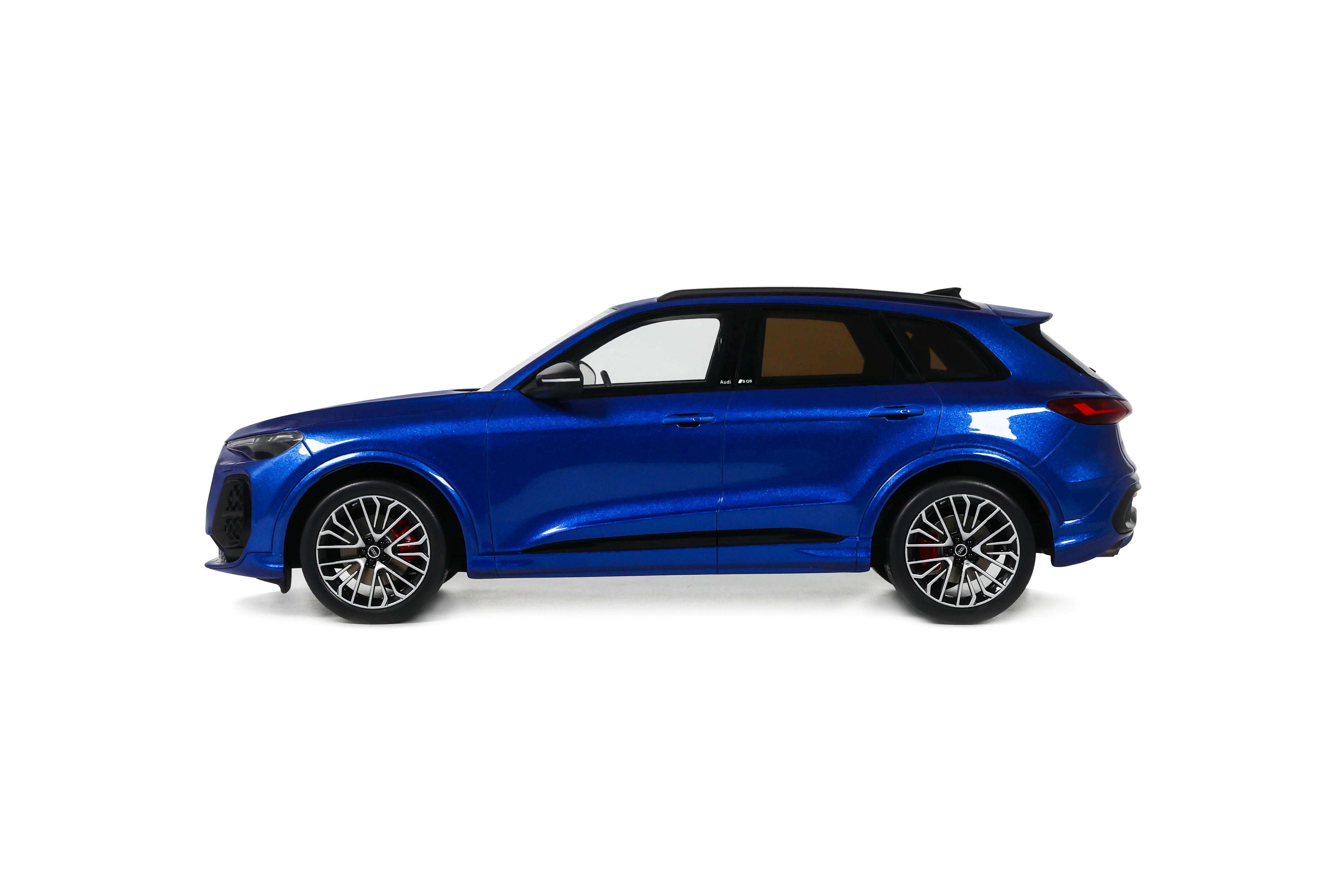 [OTTOMOBILE] 1:18 Audi SQ5 TFSI Ultra Blue 2024 [OT1281] - Toy Space Diecast Online Store Singapore