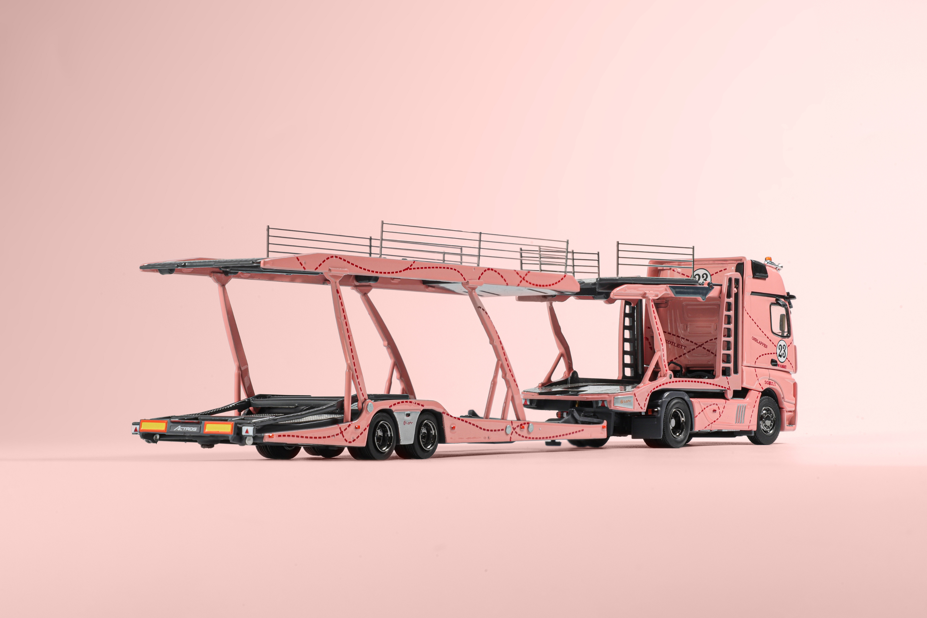 [SHADOW PRO] 1:64 Benz Actors Truck Pink Pig