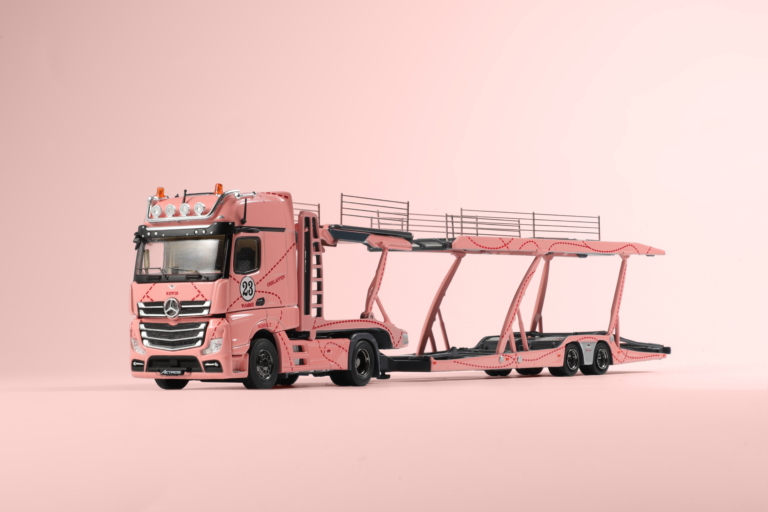 [SHADOW PRO] 1:64 Benz Actors Truck Pink Pig