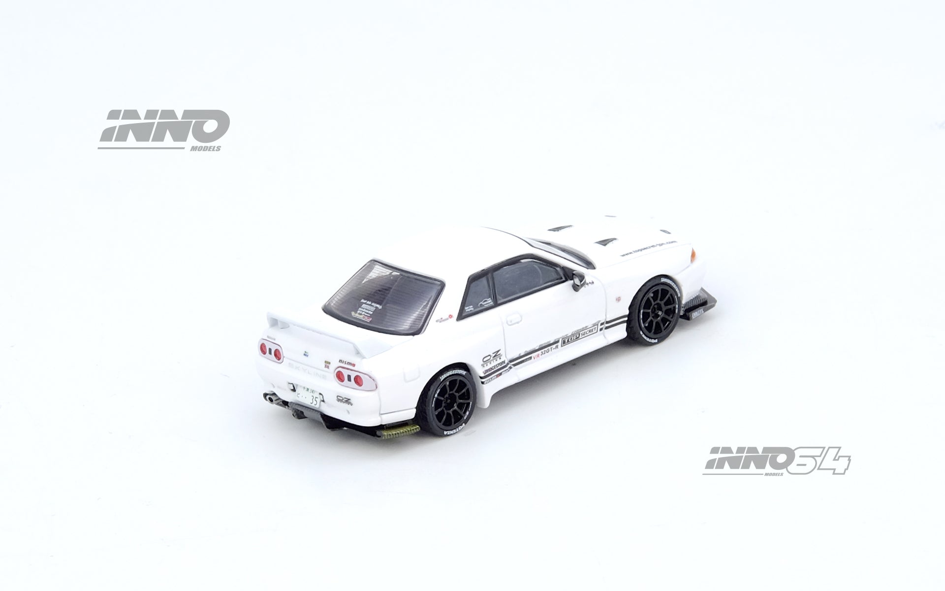 [INNO64] Top Secret VR32 GT-R White