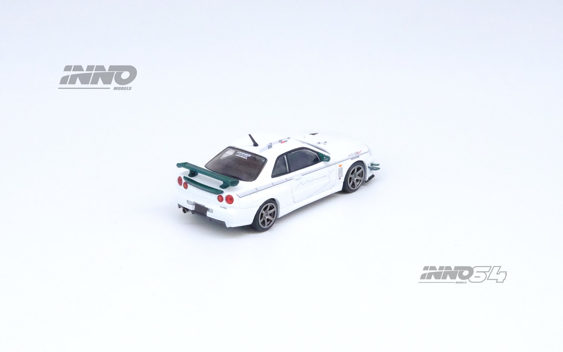 [INNO64] Nissan Skyline GT-R (R34) V-SPEC Tuned by 