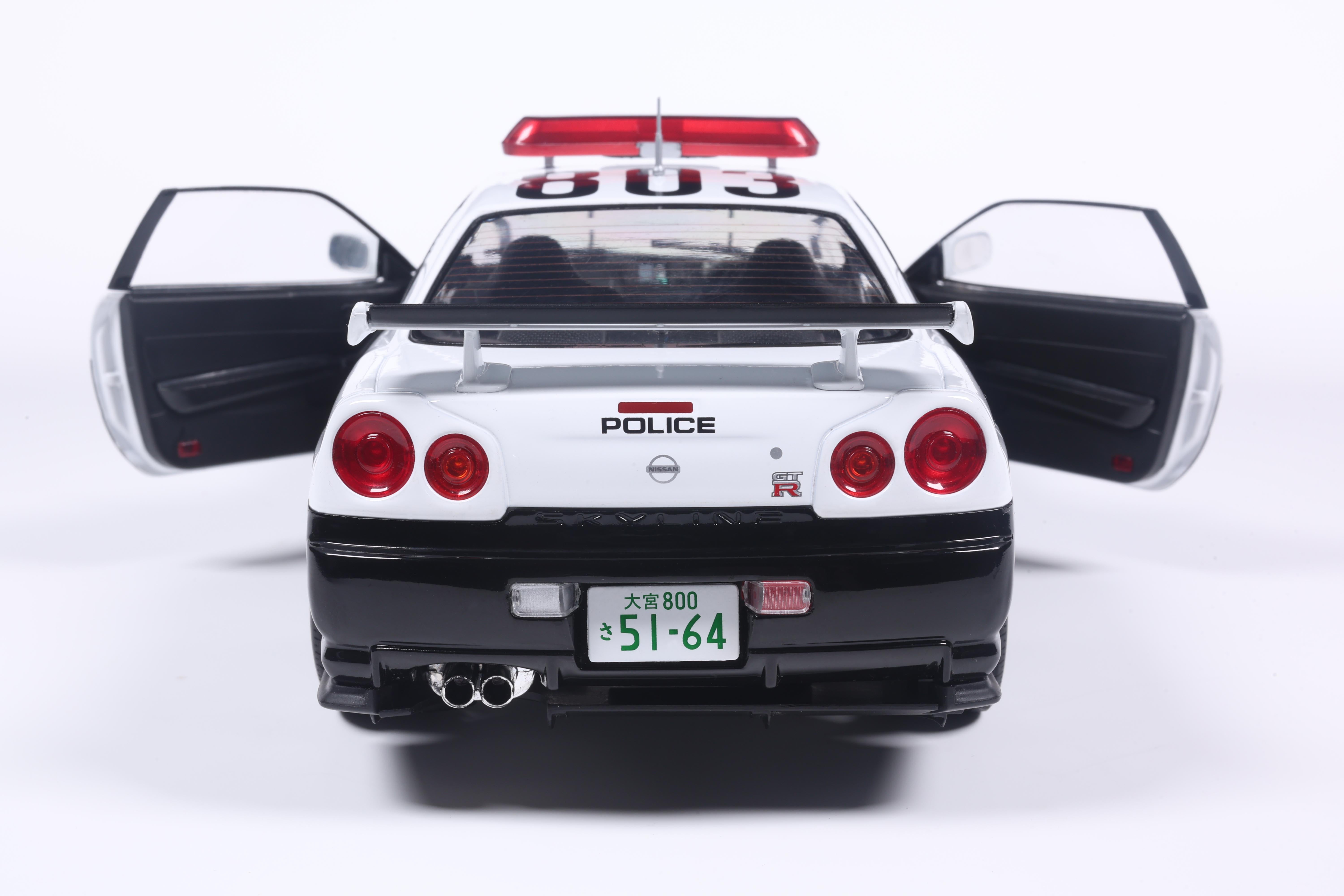 [SOLIDO] 1:18 Nissan Skyline GT-R (BNR34) Japanese Police White 1999 - Toy Space Diecast Online Store Singapore