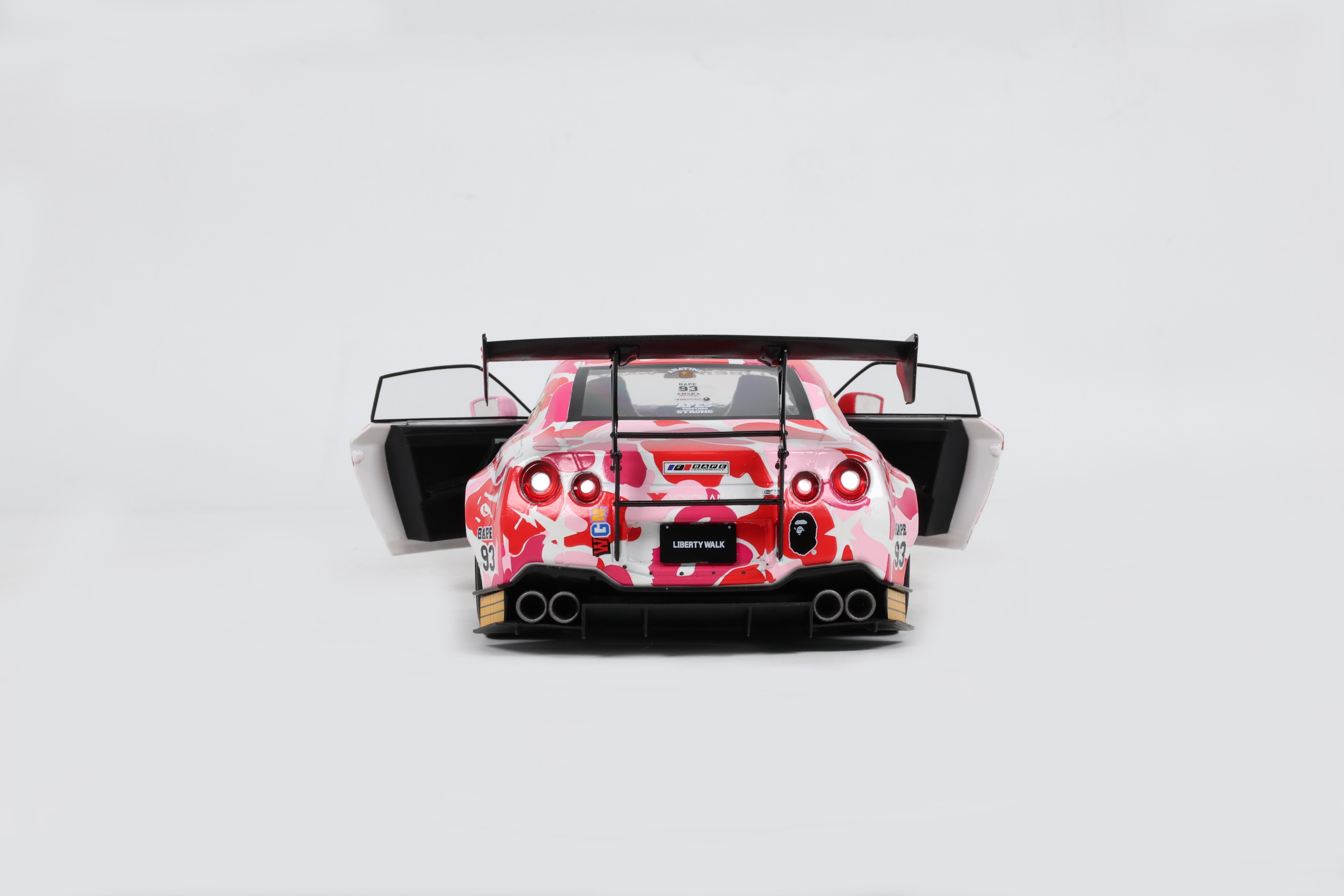 [SOLIDO] 1:18 Nissan GT-R (R35) W/ Liberty Walk Body Kit 2.0 Pink Camo 2025 - Toy Space Diecast Online Store Singapore