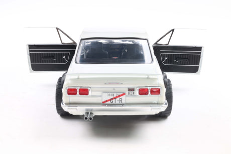 [SOLIDO] 1:18 Nissan Skyline (C10) Hakosuka Solido Works Pearl White 1970 - Toy Space Diecast Online Store Singapore