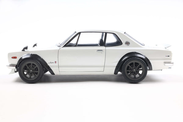 [SOLIDO] 1:18 Nissan Skyline (C10) Hakosuka Solido Works Pearl White 1970