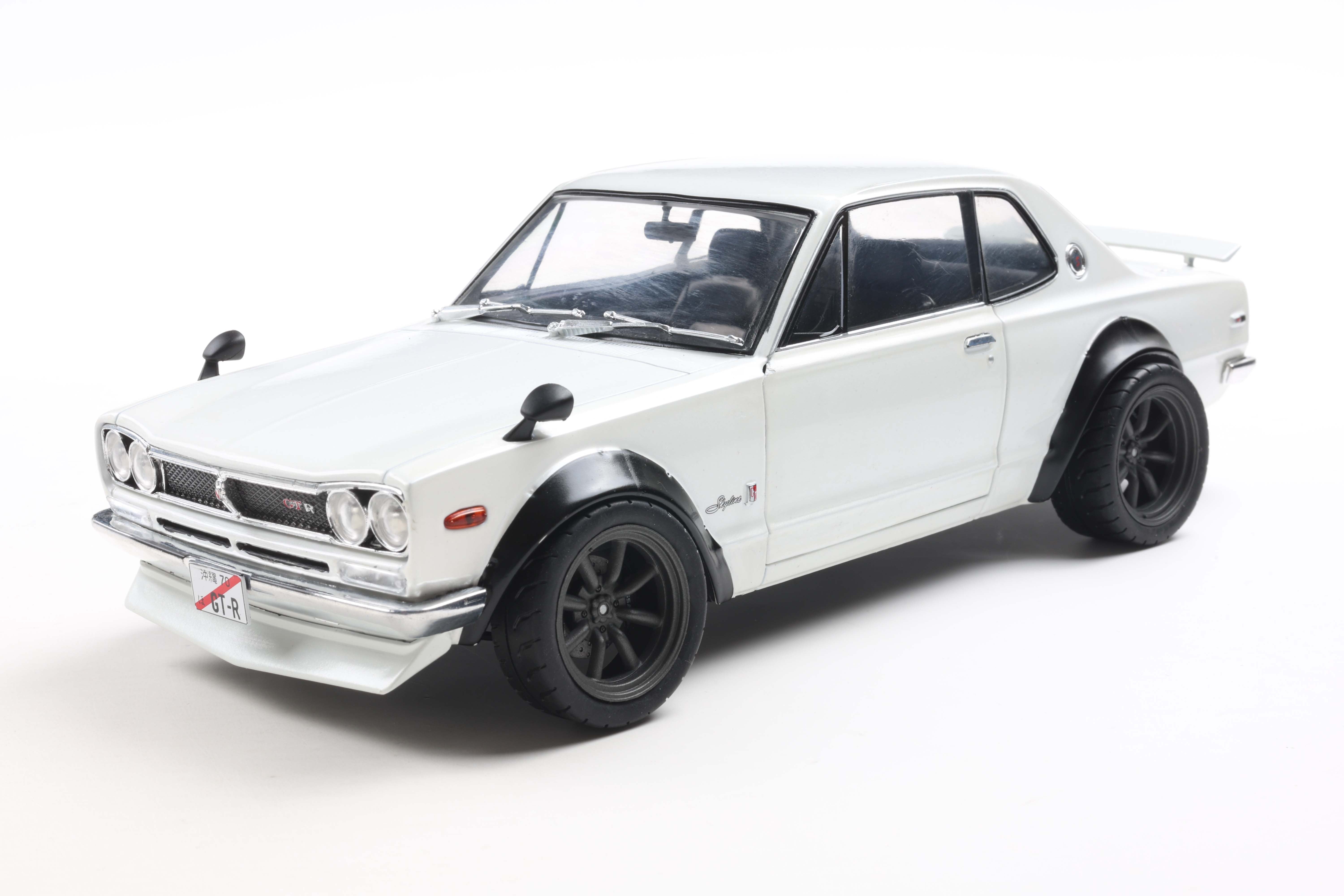 [SOLIDO] 1:18 Nissan Skyline (C10) Hakosuka Solido Works Pearl White 1970