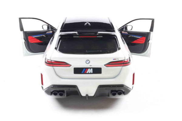 [SOLIDO] 1:18 BMW M5 Touring Alpine White Solid 2025
