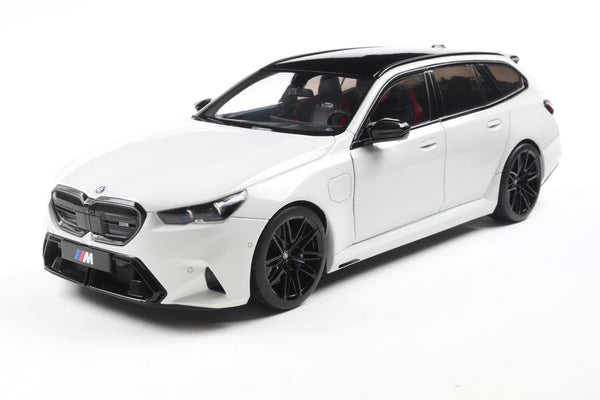 [SOLIDO] 1:18 BMW M5 Touring Alpine White Solid 2025