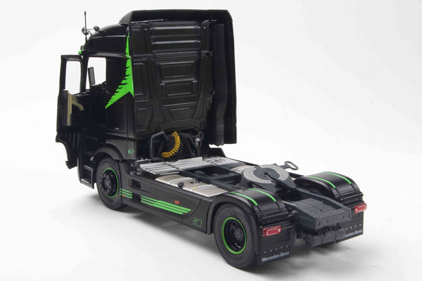 [SOLIDO] 1:24 Mercedes-Benz Actros R5 Italian Collection Black 2021
