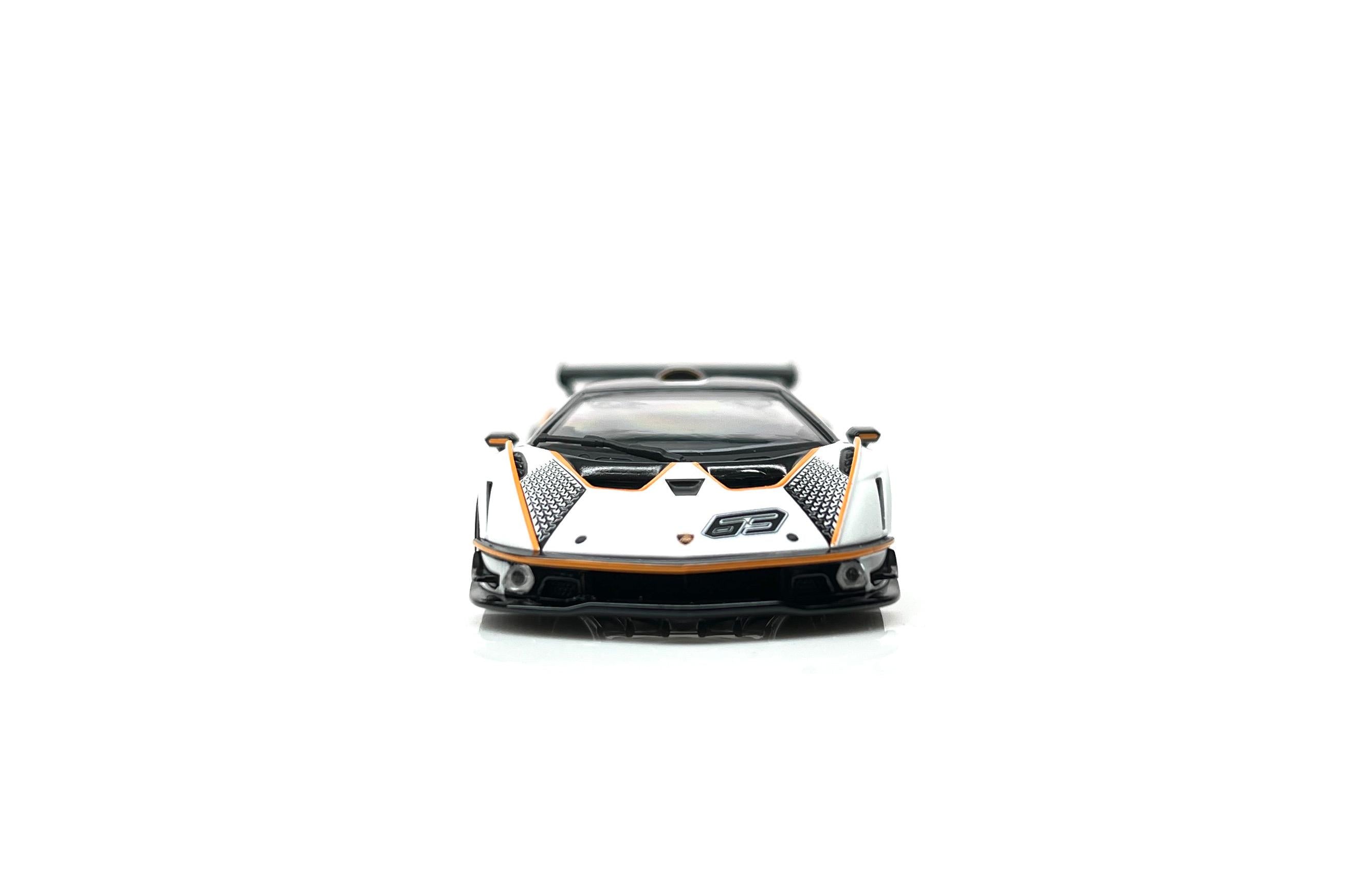 [HUNGHING] 1:64 Lamborghini Essenza SCV12 White