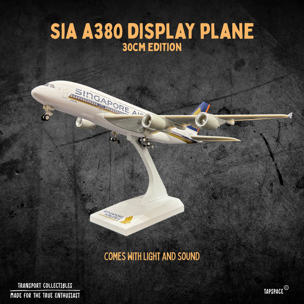 Singapore Airlines A380 – 30cm Display Edition (Lights + Stand)