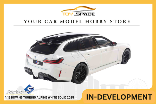 [SOLIDO] 1:18 BMW M5 Touring Alpine White Solid 2025