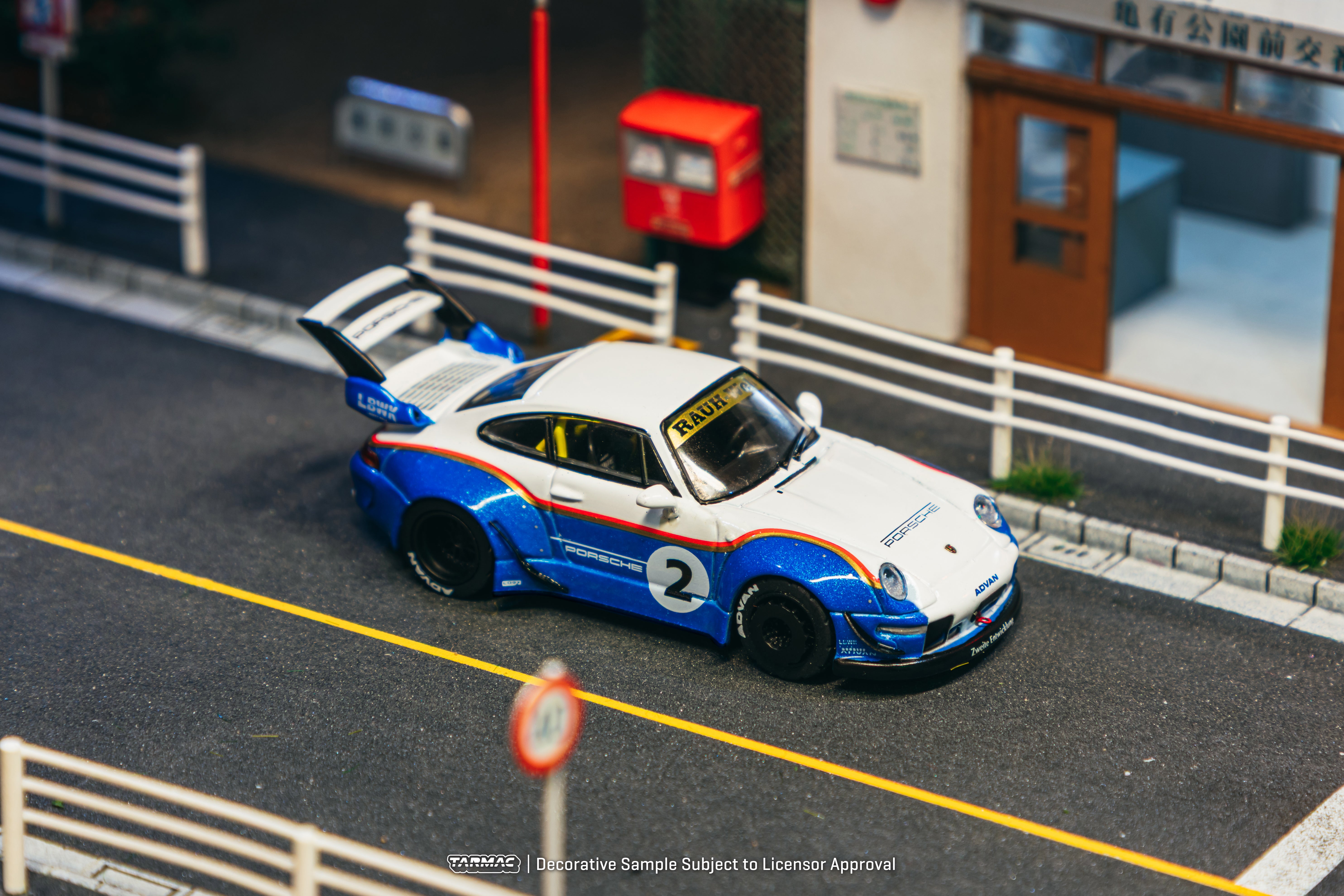 [TARMAC WORKS] 1:64 RWB 993 Liberty Walk