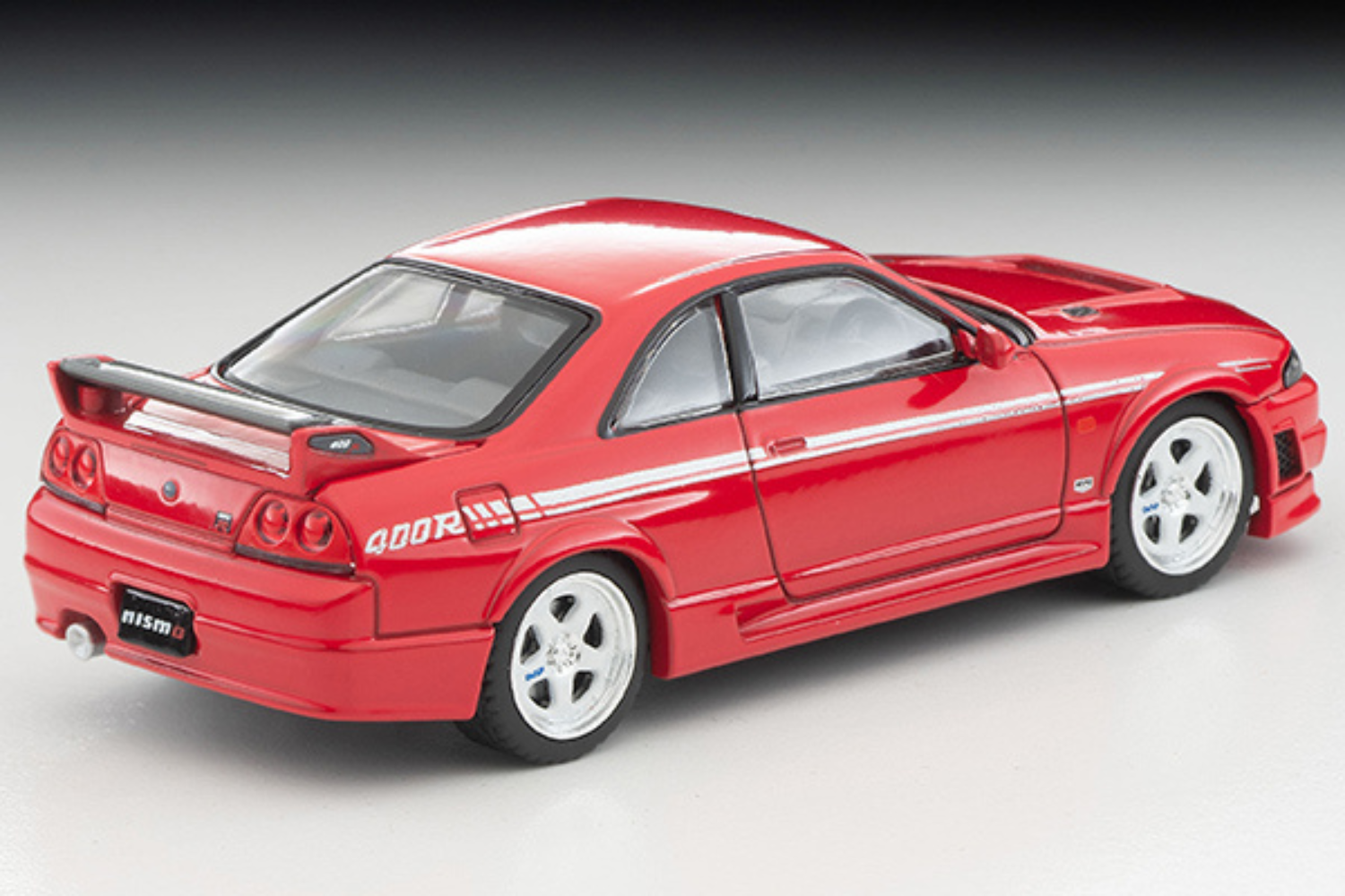 [TOMICA] Nissan Skyline Nismo 400R Red