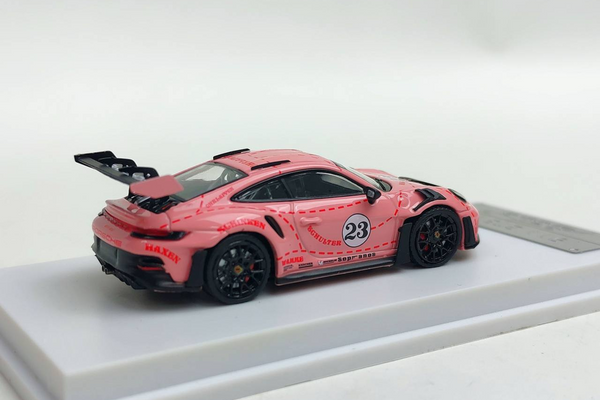 Solo 1/64 Porsche 911 992 GT3 RS Pink Pig