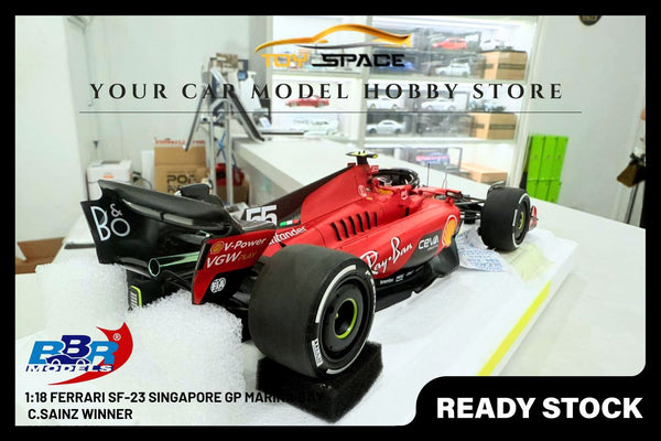 [BBR MODELS] 1:18 Ferrari SF-23 Singapore 2023 GP Marina Bay - C.Sainz Winner