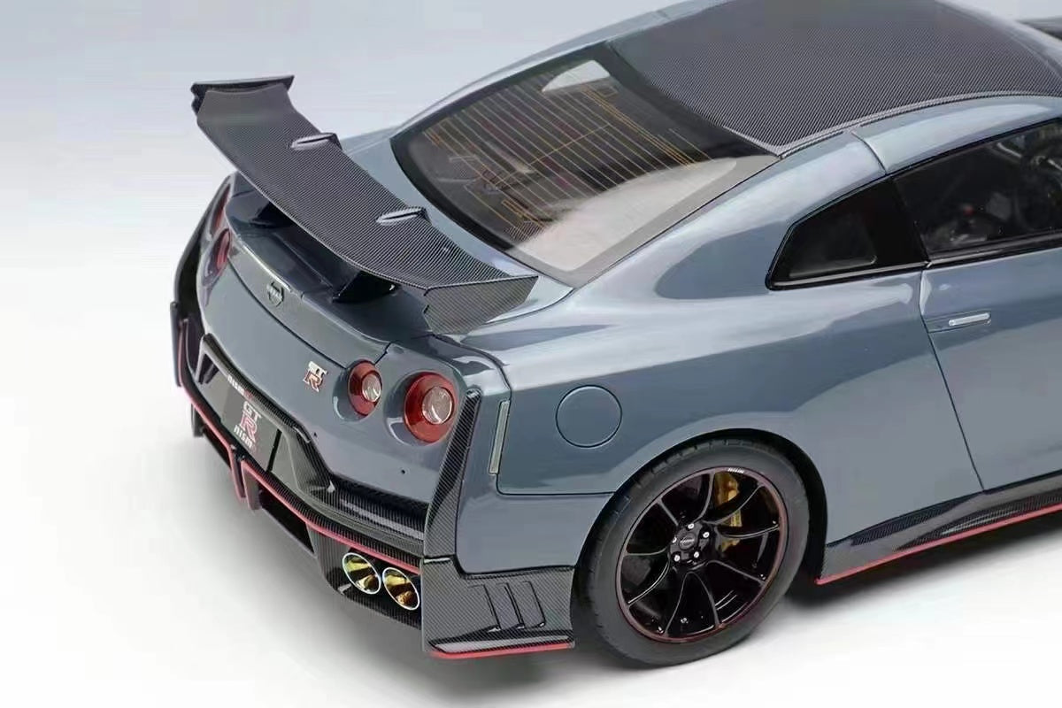 Make Up 1/18 EML085 Nissan GT-R Nismo Special Edition 2024 Nismo Stealth Gray