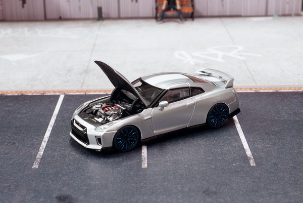 [MOTORHELIX] 1/64 Nissan GT-R (R35) 50th Anniversary [Limited 999 pcs]