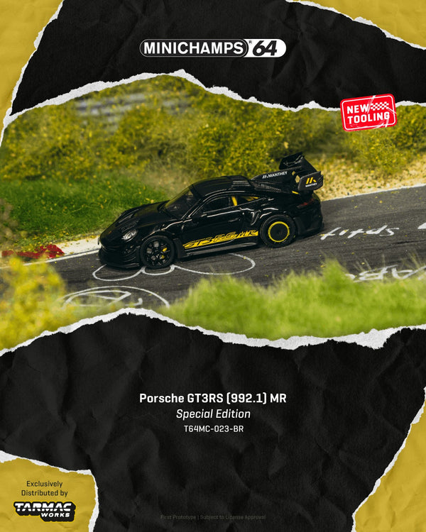 [TARMAC WORKS x MINICHAMPS] 1:64 Porsche GT3RS (992.1) MR Black Yellow