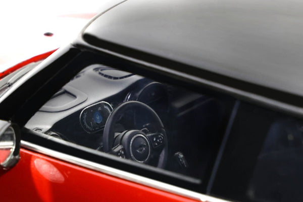 Ottomobile 1/18 Mini Cooper S JCW Package 2021 Red [OT984]