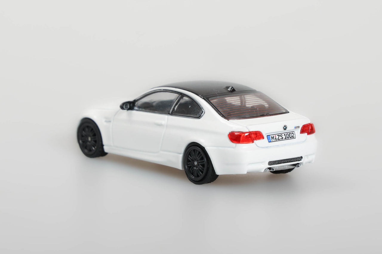 Model Attitude 1/64 E92 M3