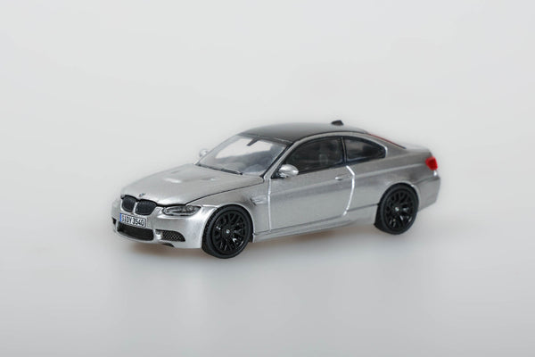 Model Attitude 1/64 E92 M3