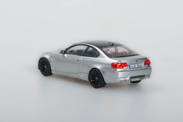 Model Attitude 1/64 E92 M3