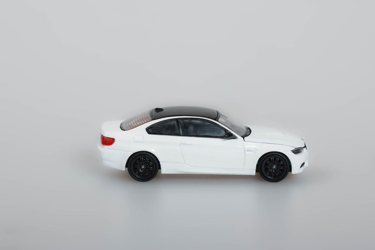 Model Attitude 1/64 E92 M3