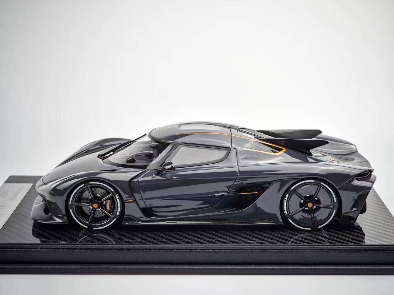 [FRONTIART] 1:18 Koenigsegg Jesko Absolut Grey